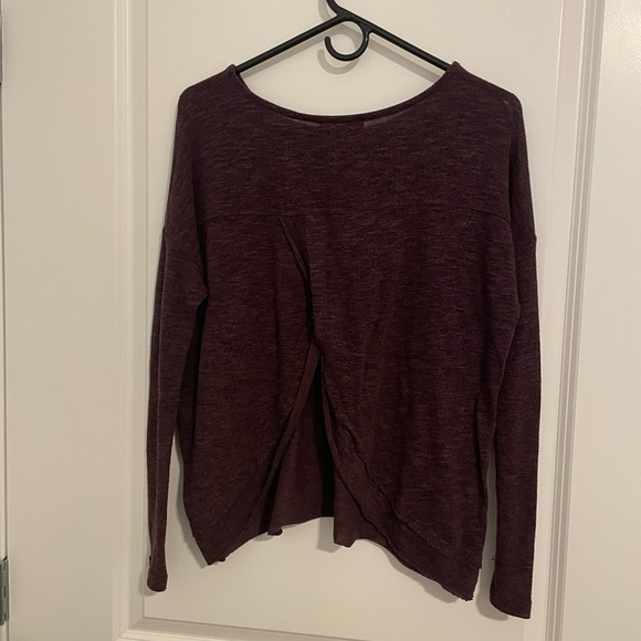 Sweater with split back - Picture 3 of 3